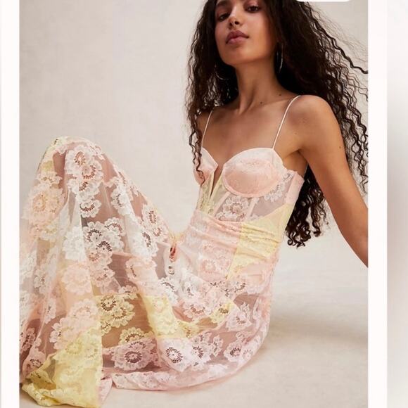 For Love & Lemons NWT Blossom Ombré Pink Yellow Lace Maxi Dress size Medium - Picture 1 of 16
